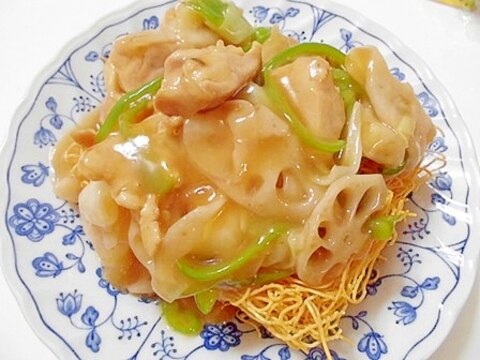 鶏ももとれんこんときゃべつとピーマンで　皿うどん